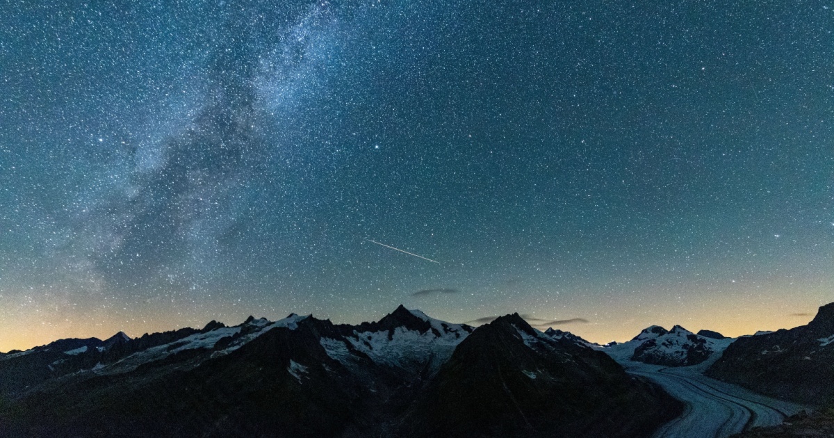 Swiss towns to turn off street lights to help locals see meteor shower
