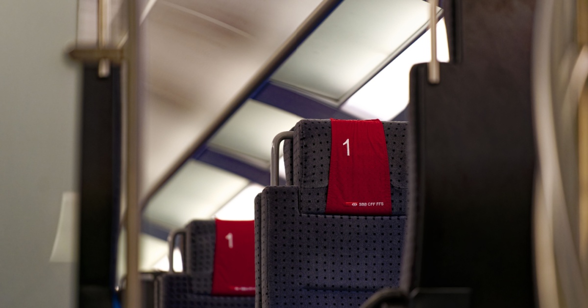 Passengers trapped in first class on SBB train charged for ticket upgrade