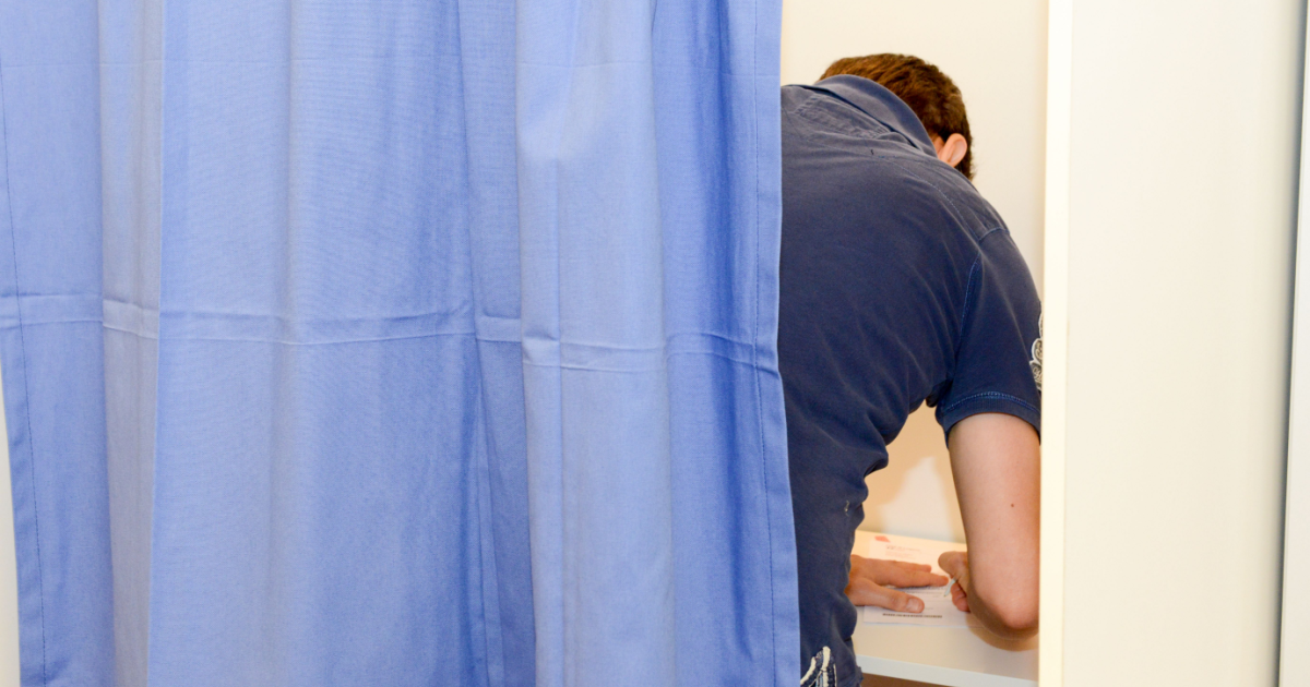 Canton Fribourg wants more expats to vote in local elections