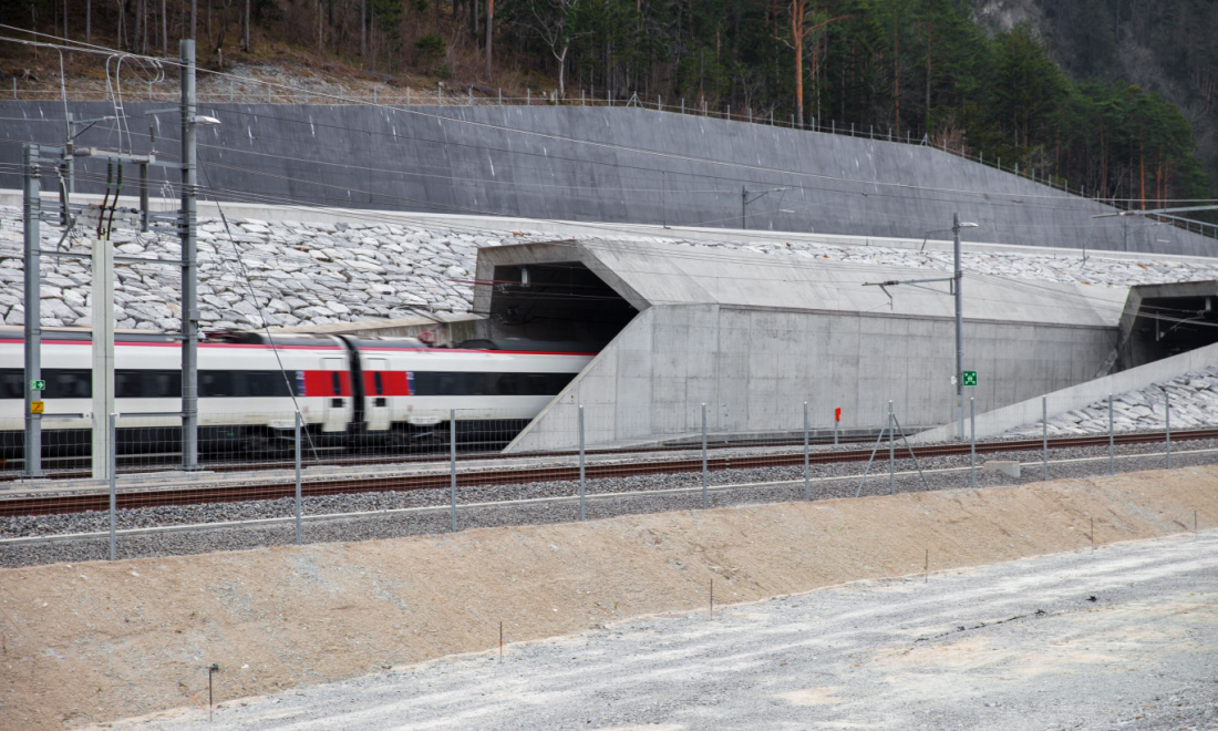 Gotthard derailment: SBB confirms damage too severe to resume services