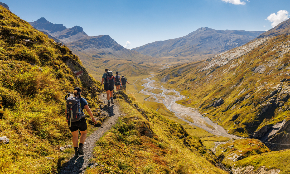 Strong foehn to bring 25C+ temperatures to Swiss Alps this week
