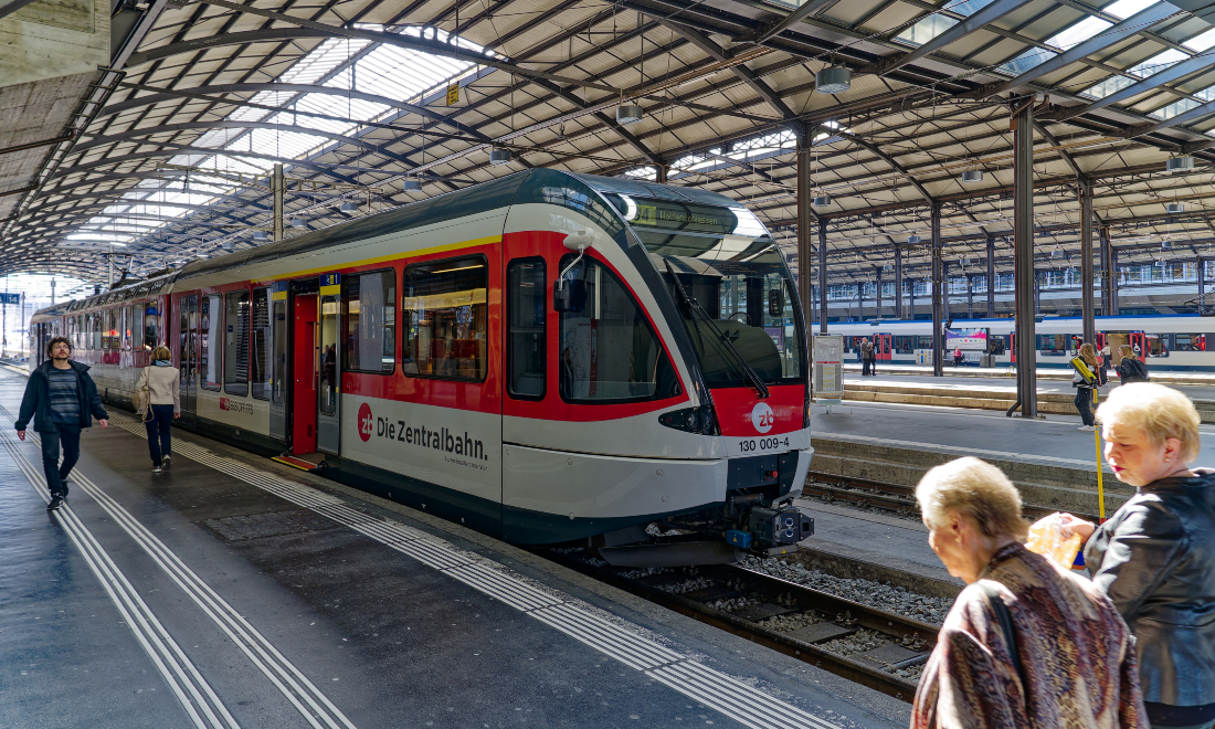 Lucerne students fined 75 francs each for standing in first class carriage