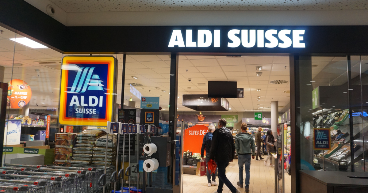 Aldi drops bread price to 0,99 Swiss francs, starting “bread price war"