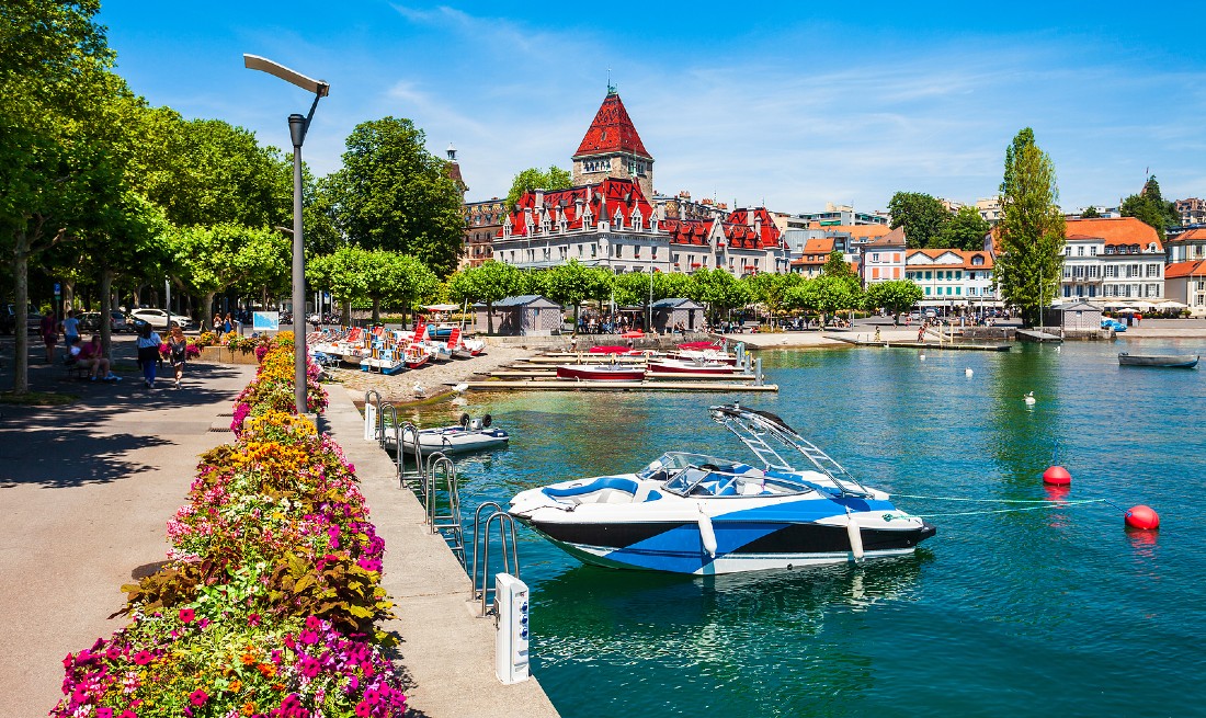 6 of the most beautiful palaces in Switzerland 