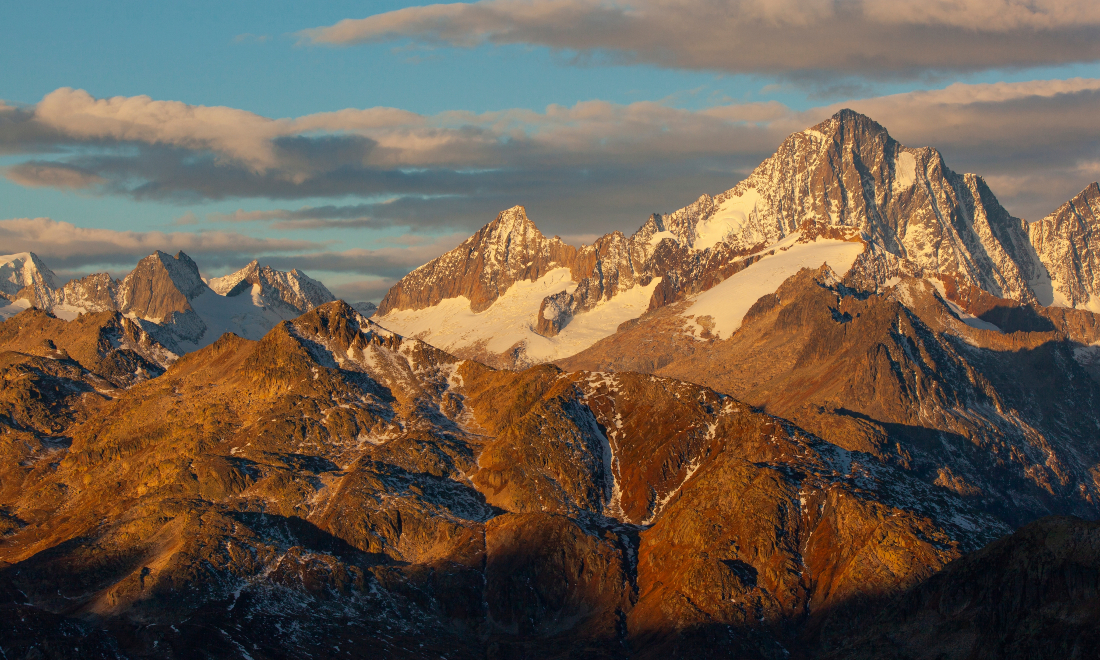 Records broken after double-digit temperatures reported in Swiss Alps