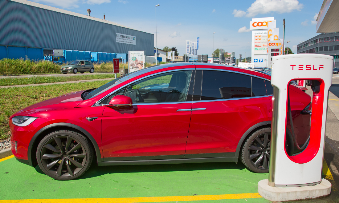 6 in 10 new cars in Switzerland are electric or hybrid, a new record