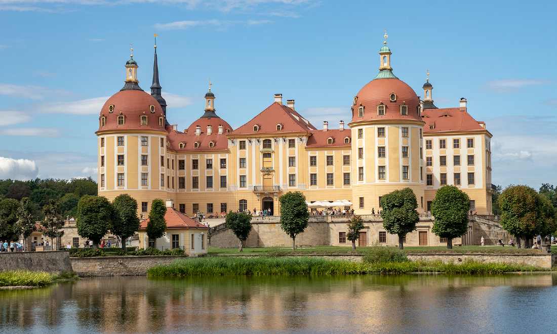 8 most jaw-dropping castles in Europe